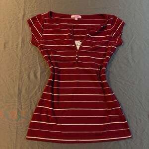 Vintage Energie Maroon Striped Henly Top